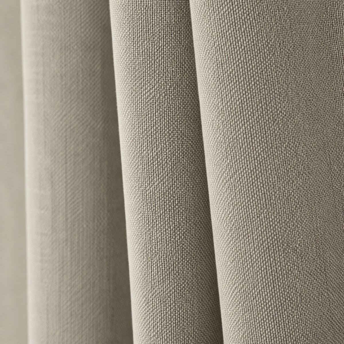 Sunbrella Spectrum Dove Curtain